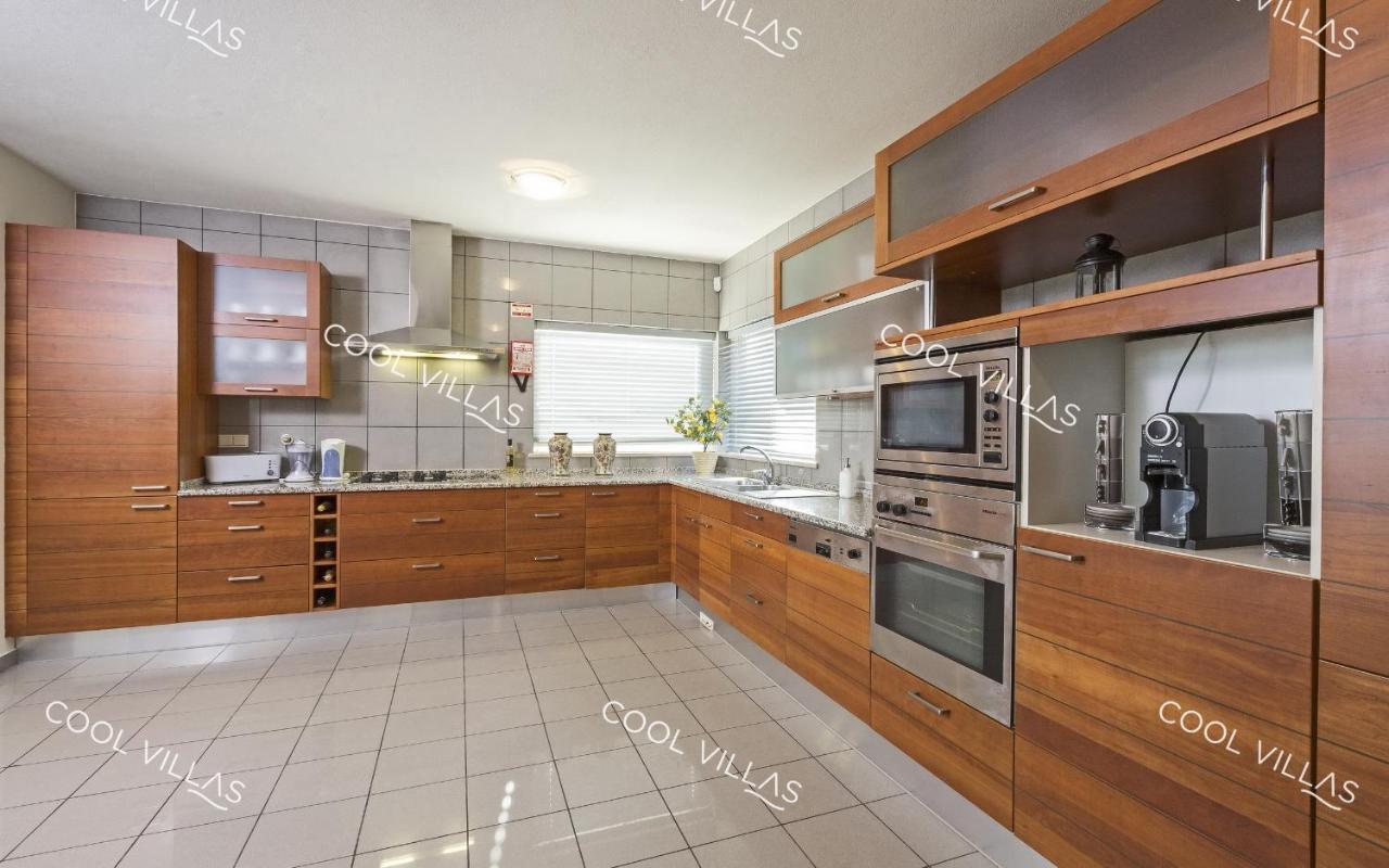 Villa Gardenia - Sea View, Wifi, Games Room Albufeira Ngoại thất bức ảnh